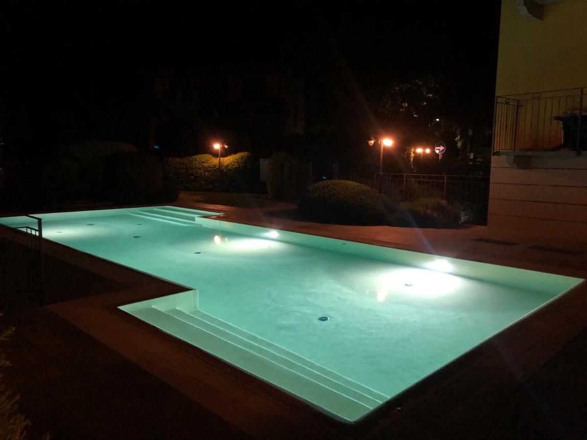 Bellagio Love Apartment Pool Near Lake Free Parking Ngoại thất bức ảnh